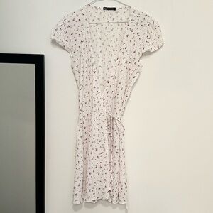 Brandy Melville Floral short wrap dress